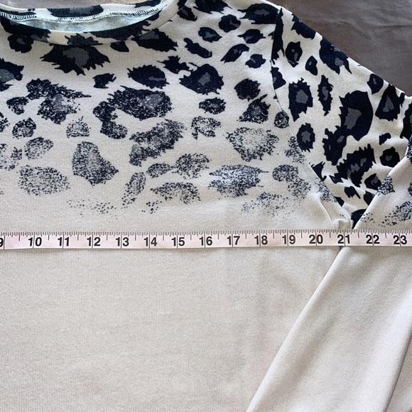 Tickled Teal Marley Tunic Sweater in Ombré Leopard Long Sleeve Lightweight Long - Picture 8 of 13